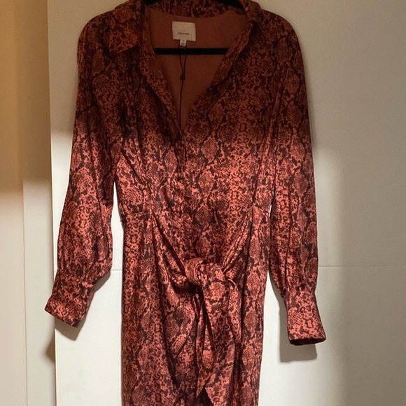 Animal print in a “coral and brown” beautifully made dress - Picture 1 of 4